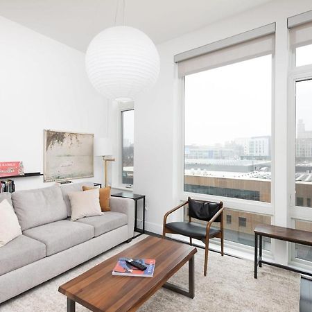 Flexhome Skywalk To Fiserv U4 With Rooftop, Gym, And Parking Milwaukee Exterior foto